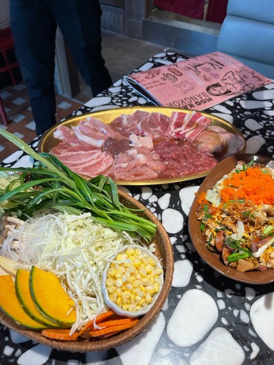 ชุดหมู+เนื้อ