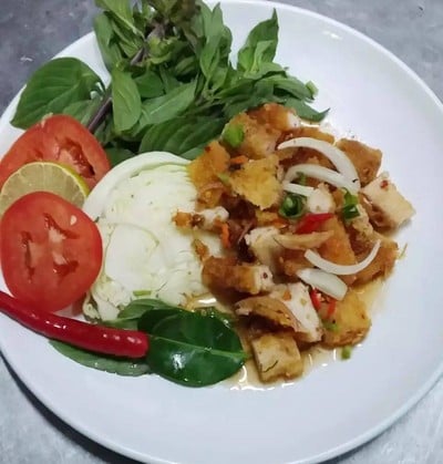 วิธีทำ ลาบไก่ชิ้นทอด