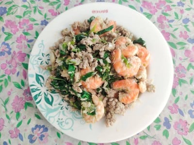 กระเพราหมูกุ้ง