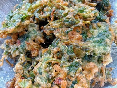 วิธีทำ ยำผักบุ้งกรอบ