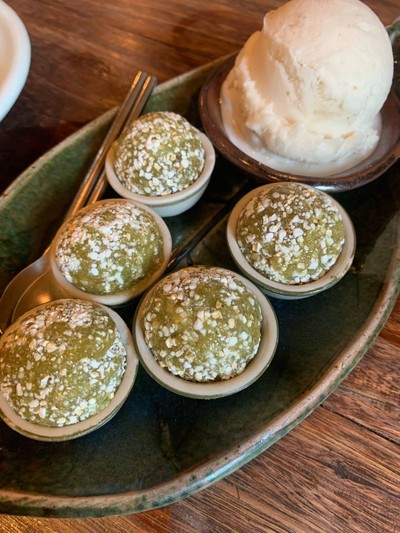 ข้าวตอกตั้ง+ไอติม