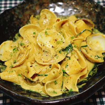 พาสต้าแกงหอยตลับใบชะพลู