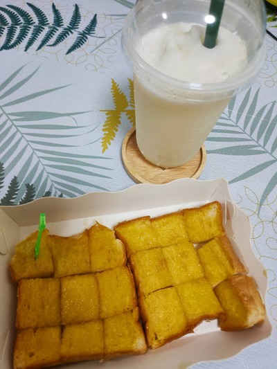 อาหาร หรือ เครื่องดื่ม
