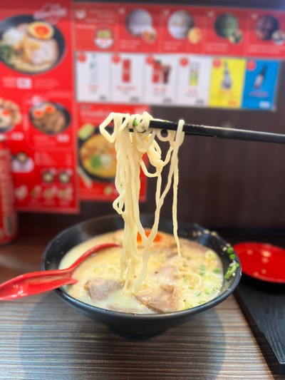 ทงคัทสึราเมนเส้นญี่ปุ่น