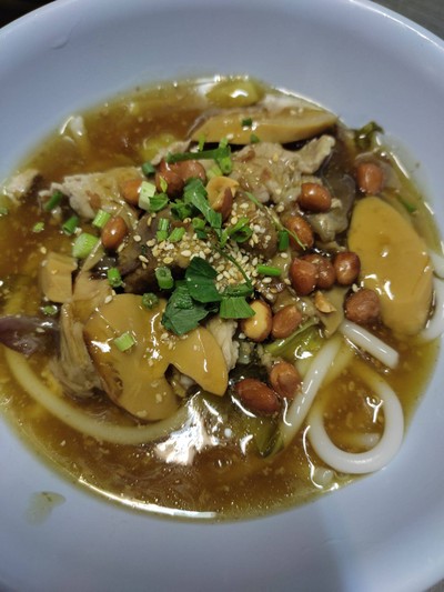 เส้นขนมจีนแห้งเนื้อ