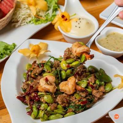 ผัดสะตอกะปิกุ้งสด