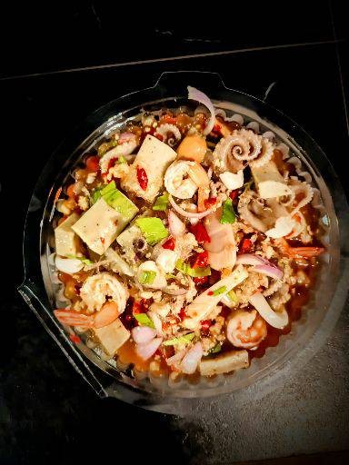 อาหาร หรือ เครื่องดื่ม