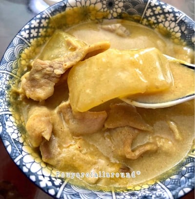 แกงกะหรี่หมู