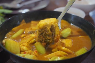 แกงส้มปลากะพง