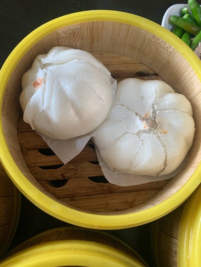 ซาลาเปาหมูแดง