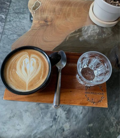 ลาเต้ร้อน