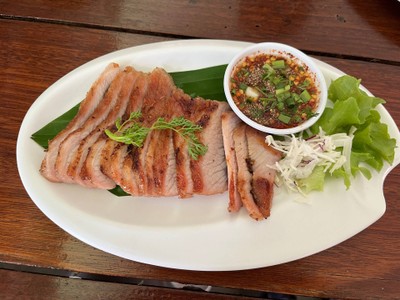 คอหมูย่าง