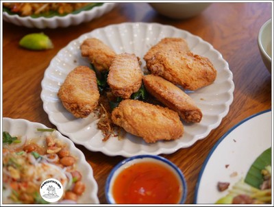 ปีกไก่ทอด