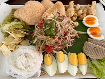 ตำถาดลาว