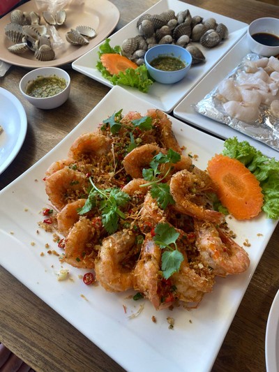 กุ้งผัดพริกเกลือ