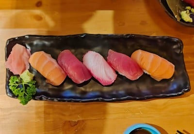 อาหาร หรือ เครื่องดื่ม