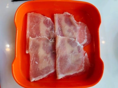 หมูสันนอกสไลด์