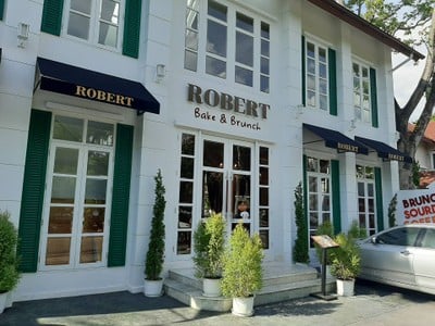 หน้าร้าน Robert Bake & Brunch