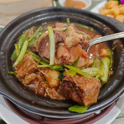 เนื้อตุ๋นน้ำแดง