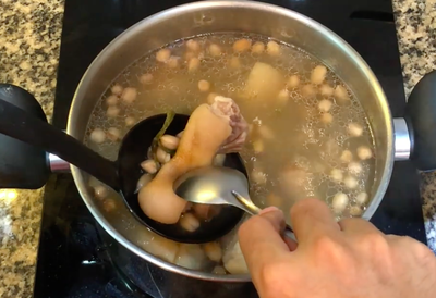 วิธีทำ ขาหมูต้มถั่วลิสง