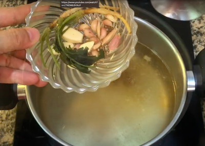 วิธีทำ ขาหมูต้มถั่วลิสง