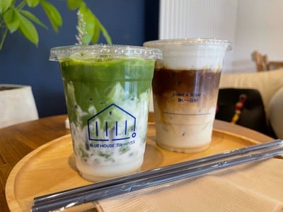 Bluehouse cafe Sriracha