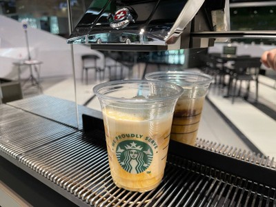 Starbucks สามย่านมิตรทาวน์