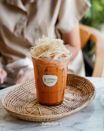 Signature Thai Tea Cotton Candy
