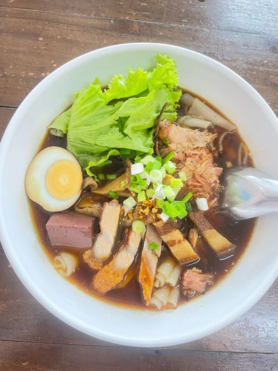 ก๋วยจั๊บน้ำข้น