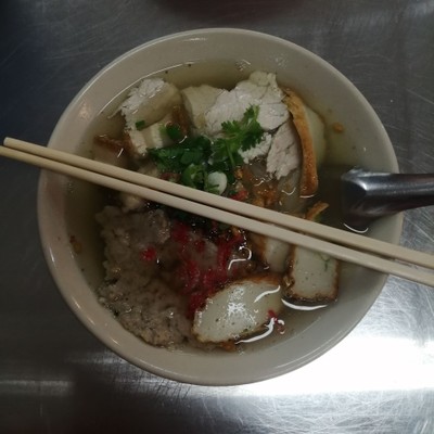 อาหาร หรือ เครื่องดื่ม