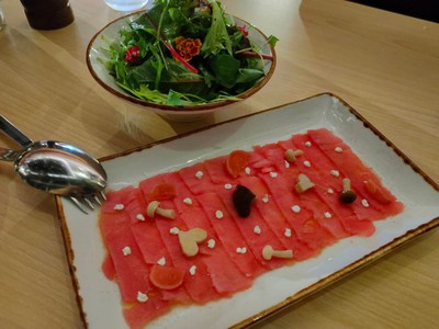 อาหาร หรือ เครื่องดื่ม