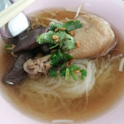 เมนูของร้าน ก๋วยเตี๋ยวไก่บางบัว