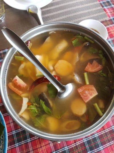 อาหาร หรือ เครื่องดื่ม