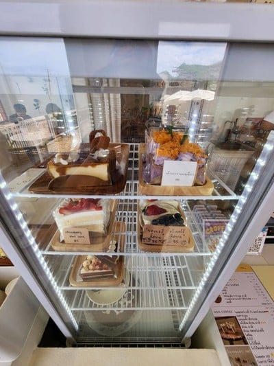 อาหาร หรือ เครื่องดื่ม