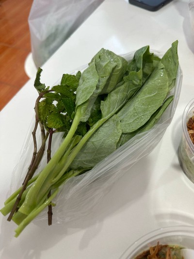 ผักแกล้ม(ฟรี)