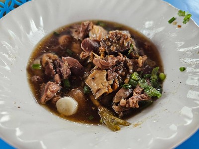 เกาเหลาข้อเป็ดพะโล้