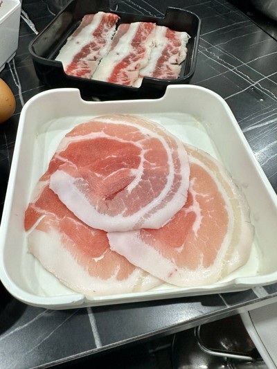หมูสามชั้น