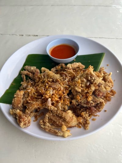 ปูนิ่มผัดกระเทียม