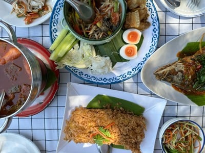 คำเสน่ห์ คาเฟ่