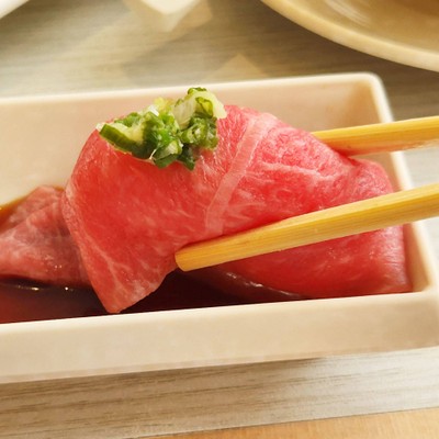 ซูชิเนื้อดิบคารูบิพิเศษ