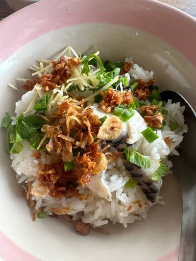 ข้าวต้มปลาแห้ง