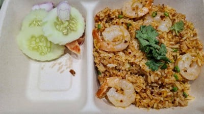 ข้าวผัดน้ำพริกนรก