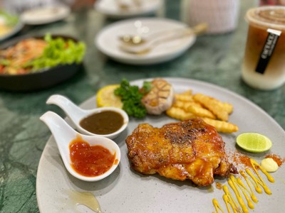 🐓 สเต๊กไก่สไปซี่. (ราคา 129 บาท)