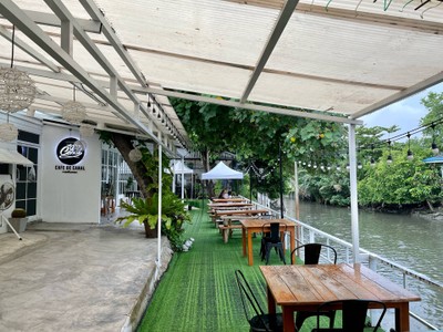 🏞️ บรรยากาศริมคลอง.