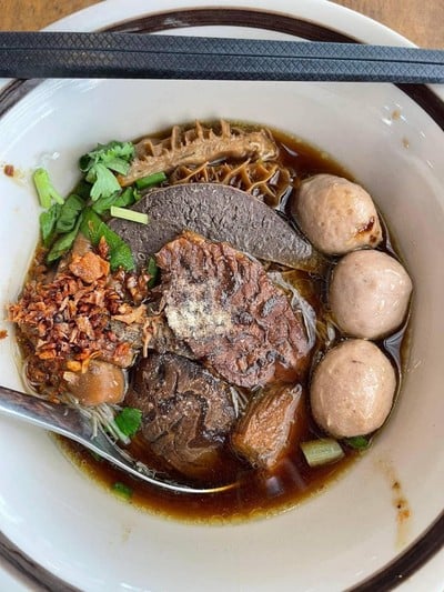 เมนูของร้าน ฟาตินชิ้นสะดุ้ง ฮาลาล รามคำแหง163