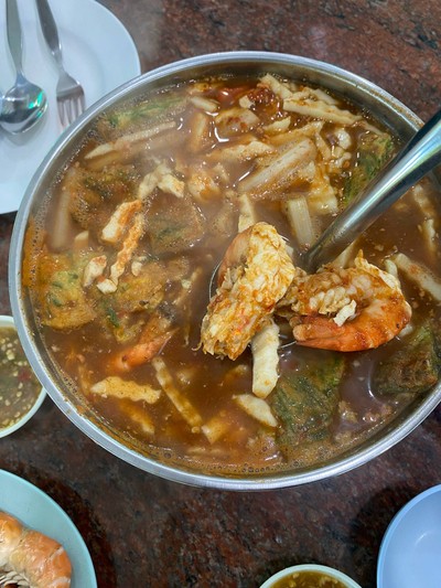 แกงส้มชะอมกุ้ง