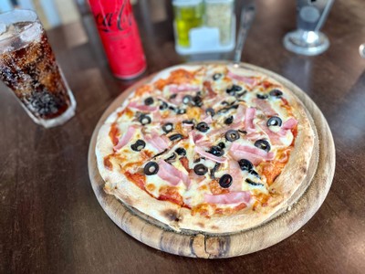 🍕 Royal Pizza. (Price 279 Baht.)