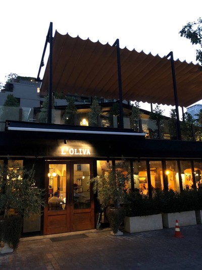 L'Oliva Ristorante Italiano & Wine Bar พร้อมพงษ์