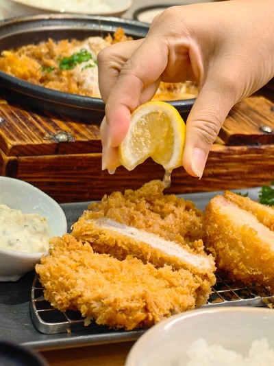 ทงคัตสึสันนอก