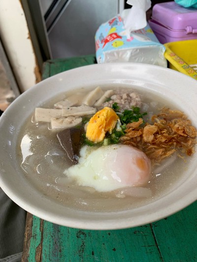 ข้าวเปียก พิเศษไข่ 50.-
